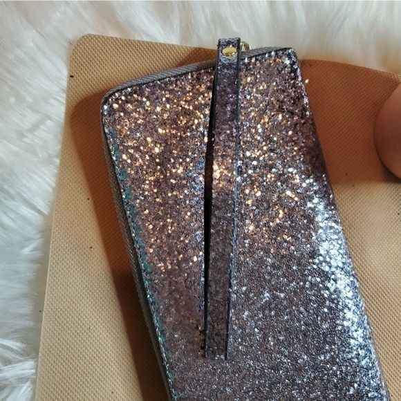 Silver Glitter Explosion Full Zipper Wristlet Wallet NWOT - Picture 2 of 7